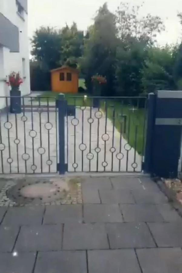 Apartment Mit Schoener, Moderner Einrichtung Köln Kültér fotó